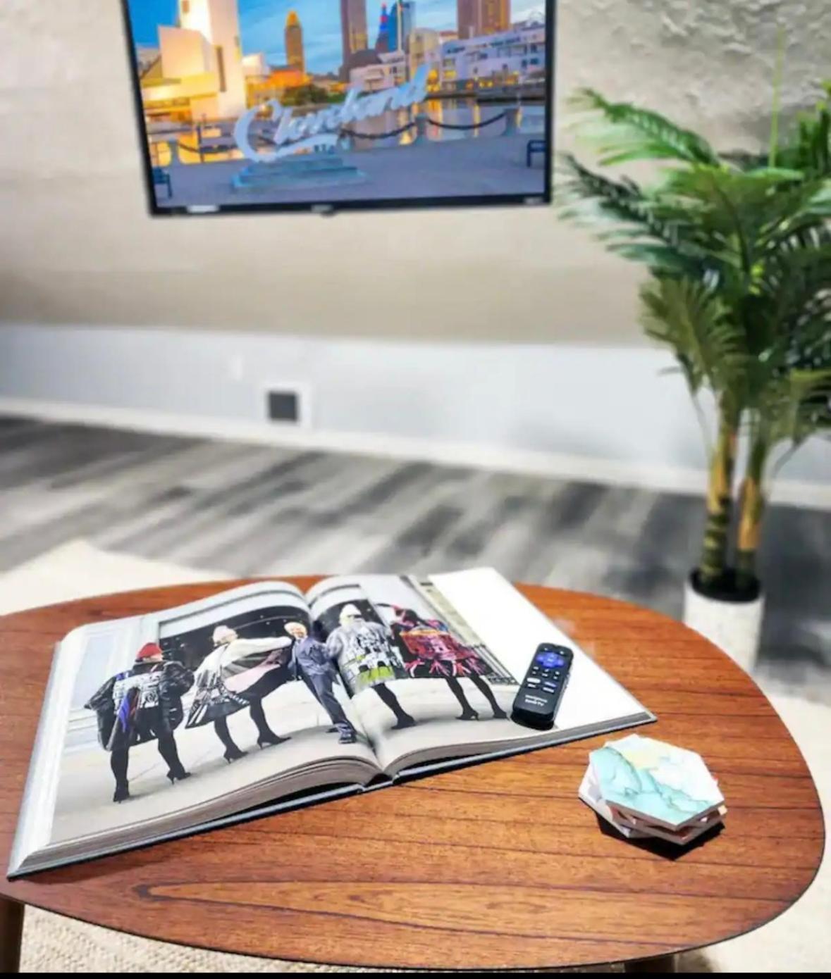 Attic Retreat 5 Minutes From Westside Market 클리블랜드 외부 사진